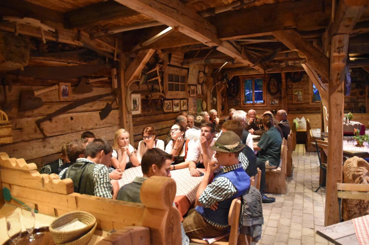 Gasthof Zacherlbraeu Fusch an der Glocknerstraße Kültér fotó