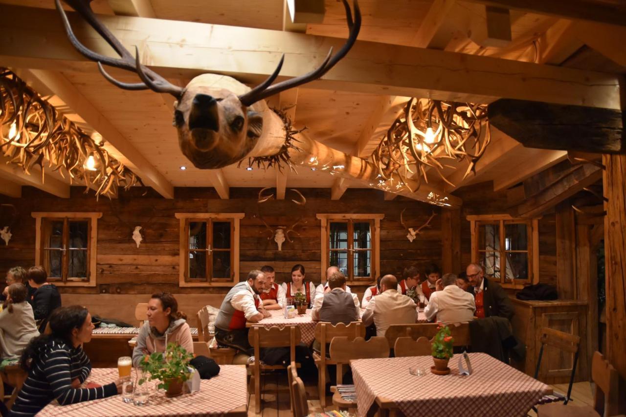 Gasthof Zacherlbraeu Fusch an der Glocknerstraße Kültér fotó